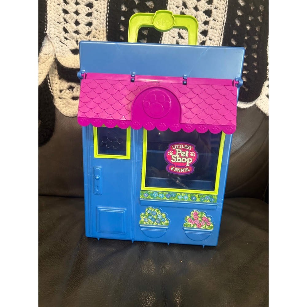 Vintage Kenner Littlest Pet Shop Kennel Blue Carry Case Playset with Animals